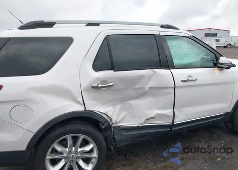 2014 Ford Explorer Limited z USA, uszkodzony, nr VIN 1FM5K7F88EGA16138